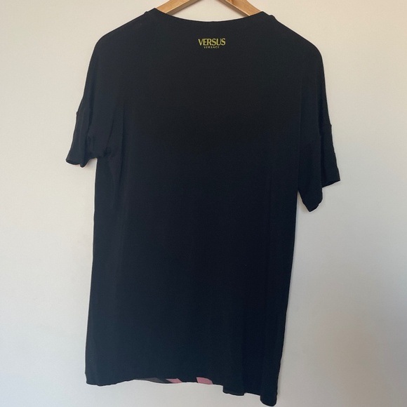 Versus Versace T-Shirt - Picture 2 of 3